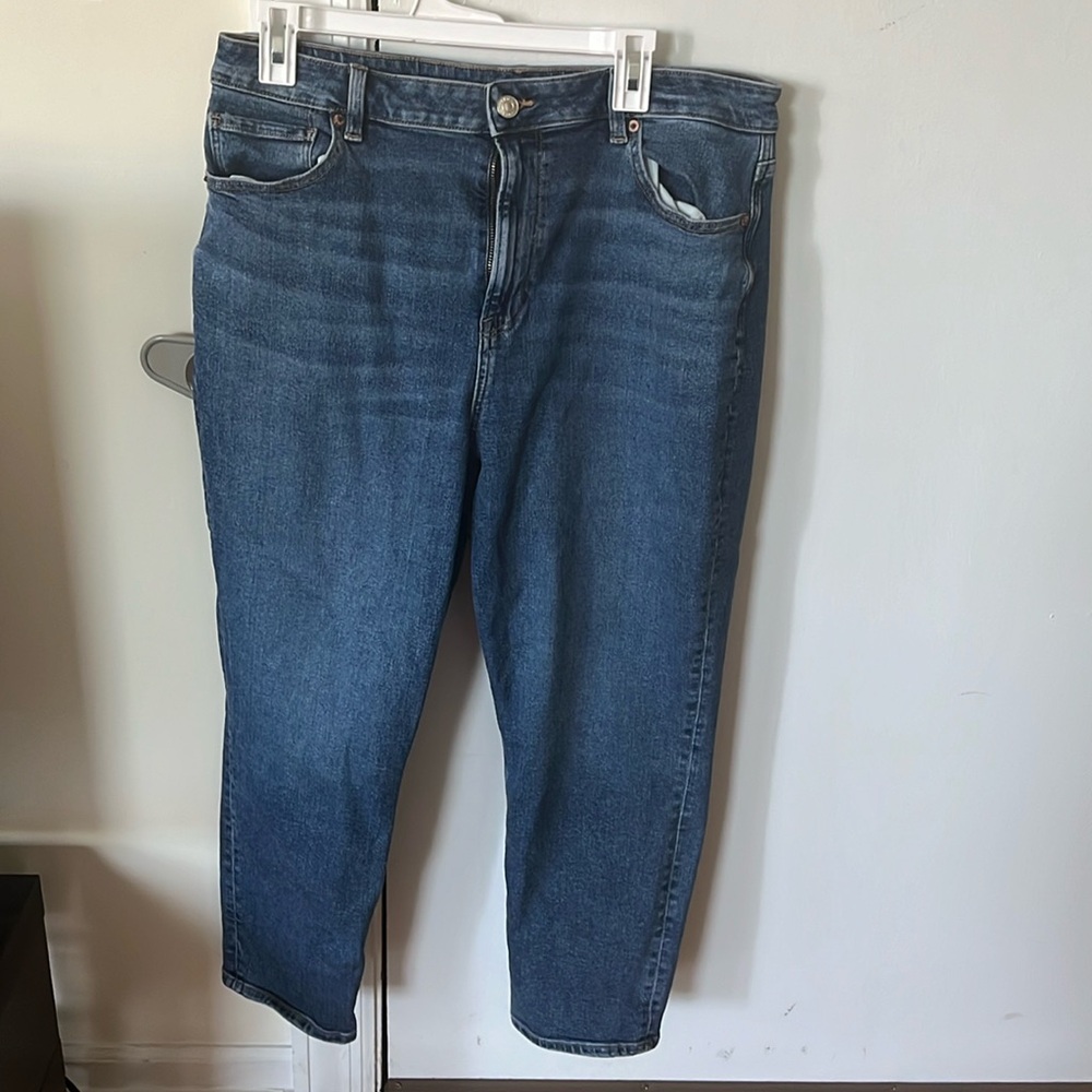 American eagle mom jeans